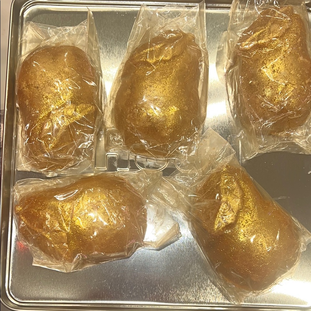 Lush Golden Pear Body Scrubs.